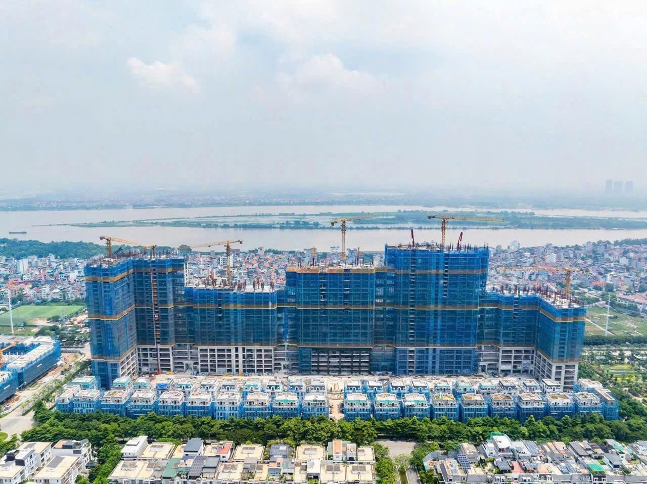 Tiến độ thi công Noble Crystal Tây Hồ tháng 7/2025
